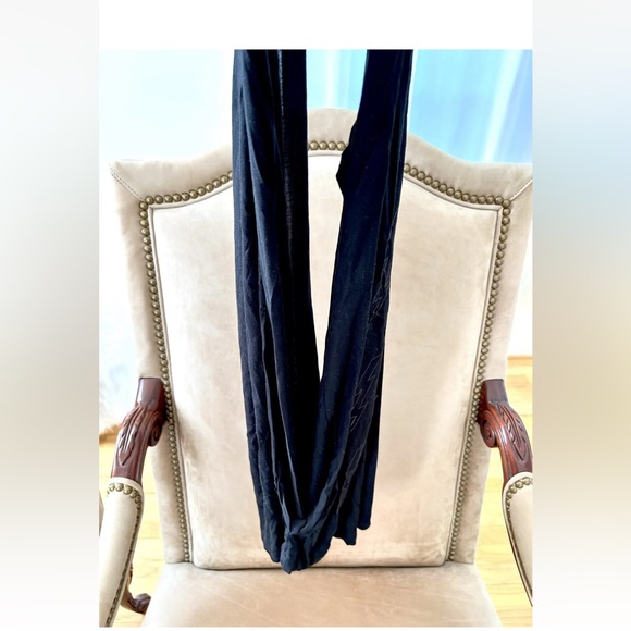 Shimmering Lightening Bolt Workout Tank Top with Cutout Sides New NWOT- Size M/L - Picture 6 of 7